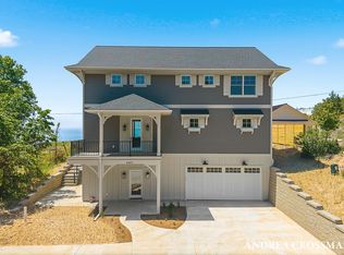 6401 Lakeshore Dr, West Olive, MI 49460
