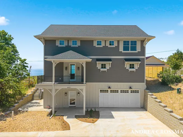 6401 Lakeshore Dr, West Olive, MI 49460