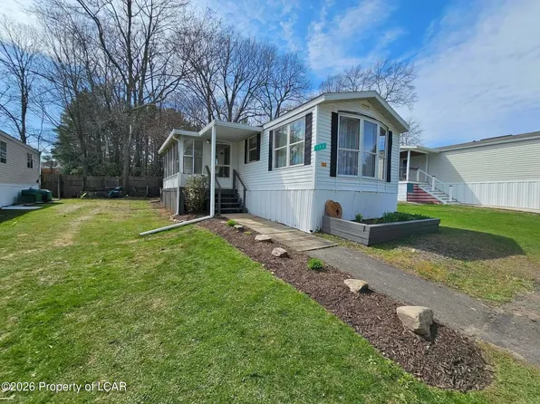 193 Meadow Dr, Dallas, PA 18612