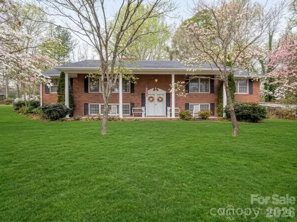 1867 Fruitland Rd, Hendersonville, NC 28792