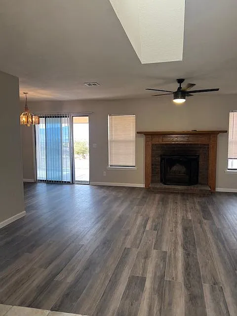 4005 San Rosa Pl — Photo 2