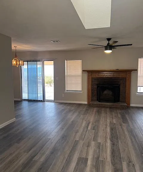 4005 San Rosa Pl — Photo 2