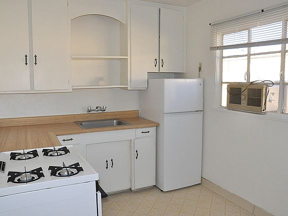 5th image of 510 Adams St NE APT 3