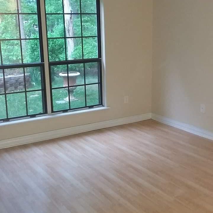 1st image of 55 Sussex Pl #705