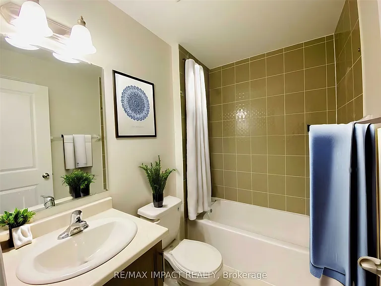 867 Broadway Blvd — Photo 20
