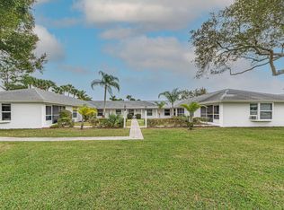 527 Royal Palm Blvd #G4, Vero Beach, FL 32960