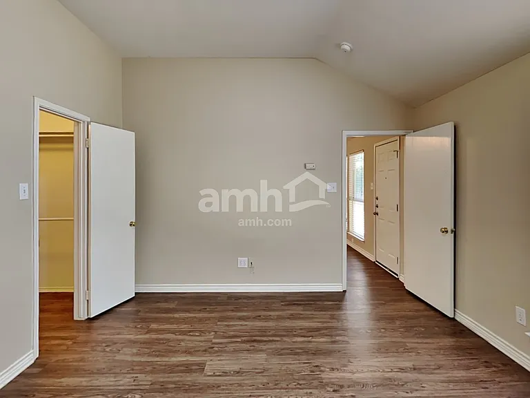 737 Oak Dale Ave — Photo 13