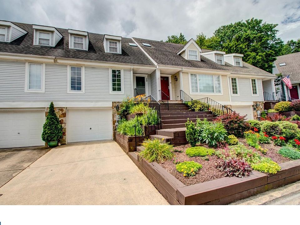 1st image of 20 Marsh Woods Ln