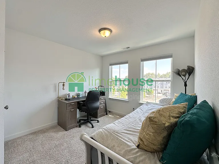 4329 Pinter Ln — Photo 17