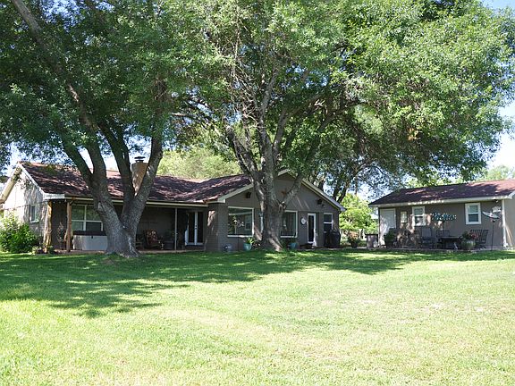 2nd image of 1205 Highland Dr
