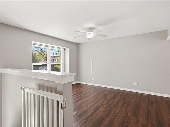 5th image of 1809 Peachtree Dr