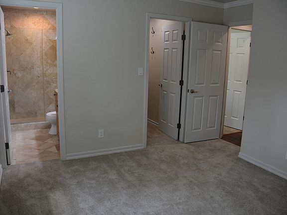 5th image of 7833 Wooddale Way