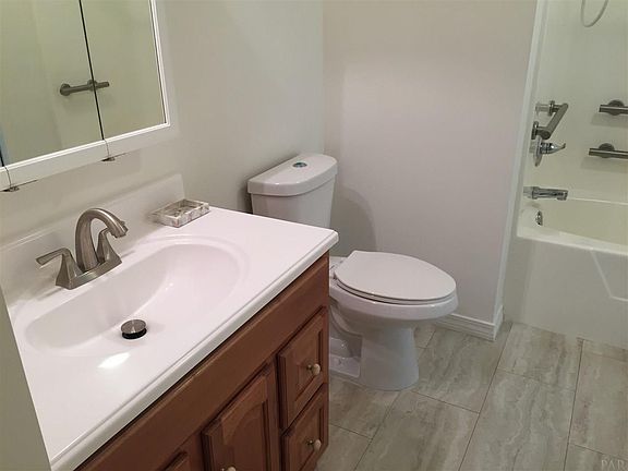 5th image of 811 Dons Ln