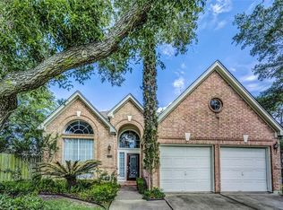 1255 Misty Lake Ct, Sugar Land, TX 77498