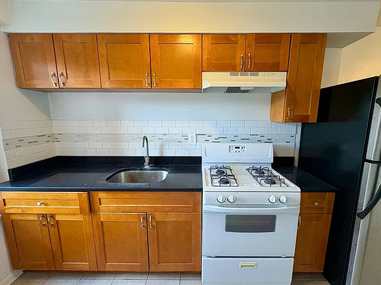 Main Street Apartments Rockford — Photo 15