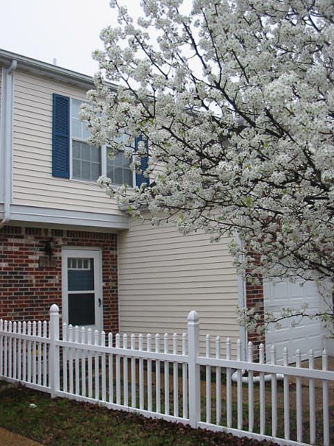 This Gem is ready to MOVE-IN!