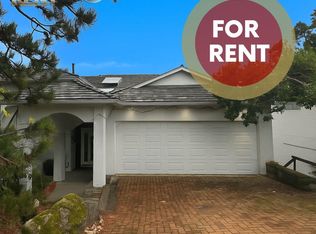 5419 Westhaven Pl, West Vancouver, BC V7W3G1