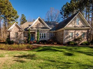 137 Draper Dr, Statesville, NC 28625