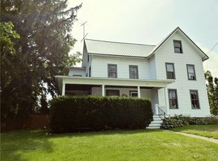 19 Ladue Ave, Clifton Springs, NY 14432