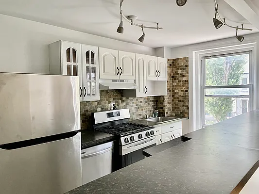 Rented by A P Realty Group NY LTD | media 3