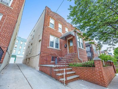 2441 43rd St, Astoria, NY, 11103