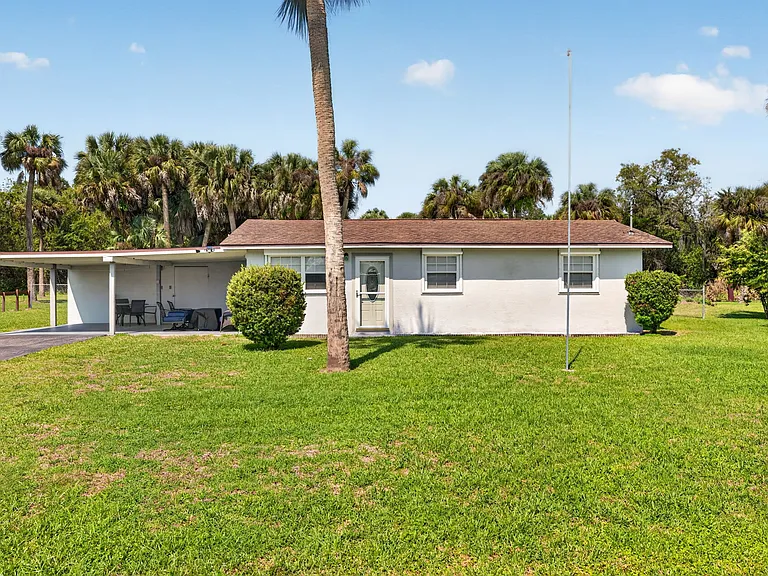 17391 Rewis Rd — Photo 1