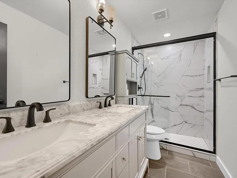 600 N Jordan St — Photo 16