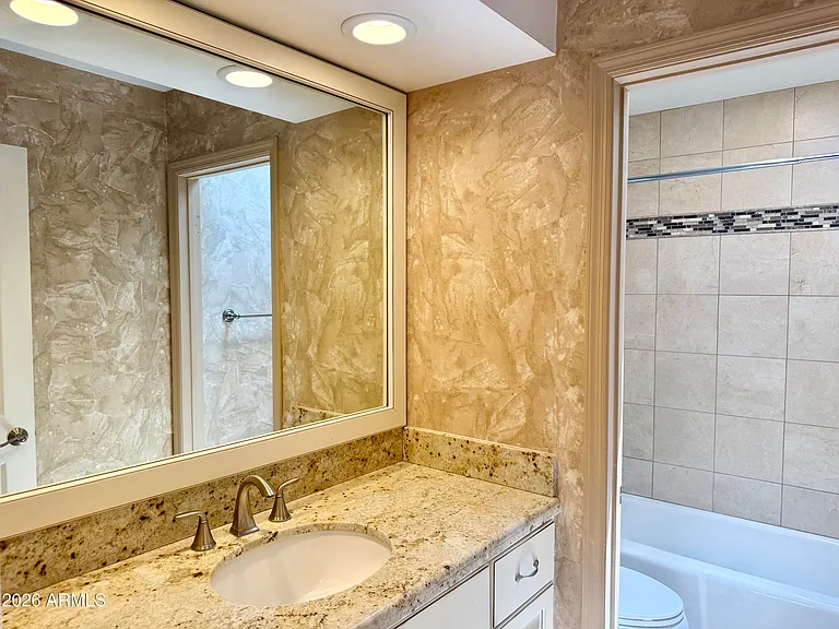 5147 N 76th Pl — Photo 34