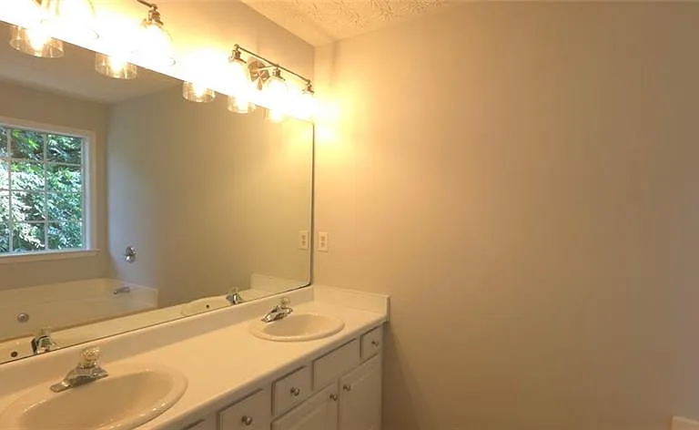 3458 Hill Pond Dr NE — Photo 11