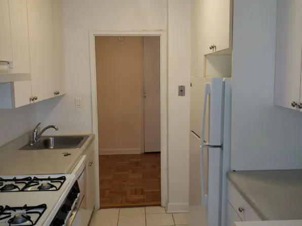 9801 67th Ave, Rego Park, NY