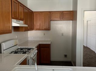 711 W Day Ave #A, Bakersfield, CA 93308