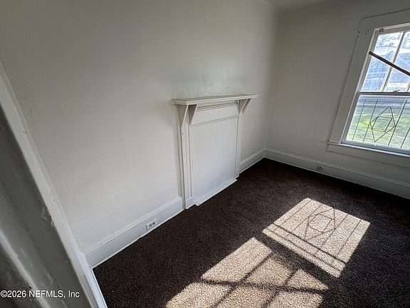 4th image of 1244 W 5TH Street