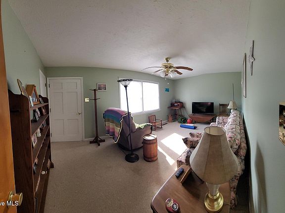 4th image of 212 Westwood Drive