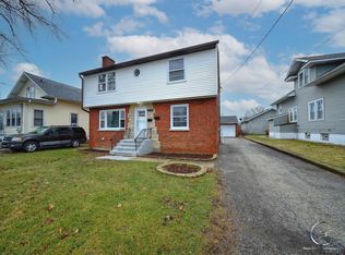 1715 11th St, Waukegan, IL 60085