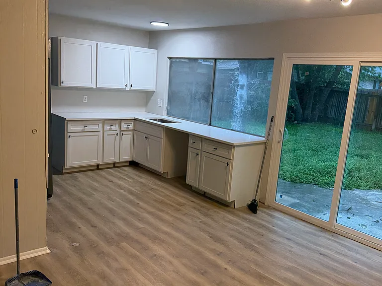 6815 Buckley — Photo 3
