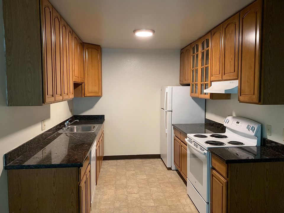 1st image of 759 Central Ave APT 3