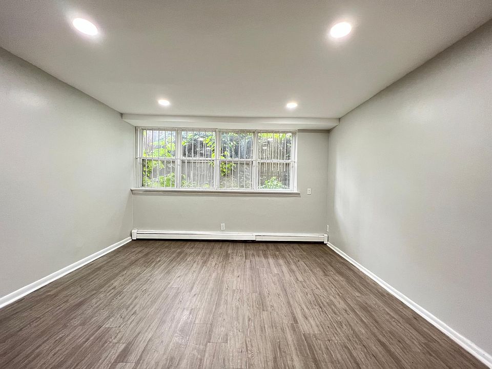 2nd image of 388 Stuyvesant Ave APT 14