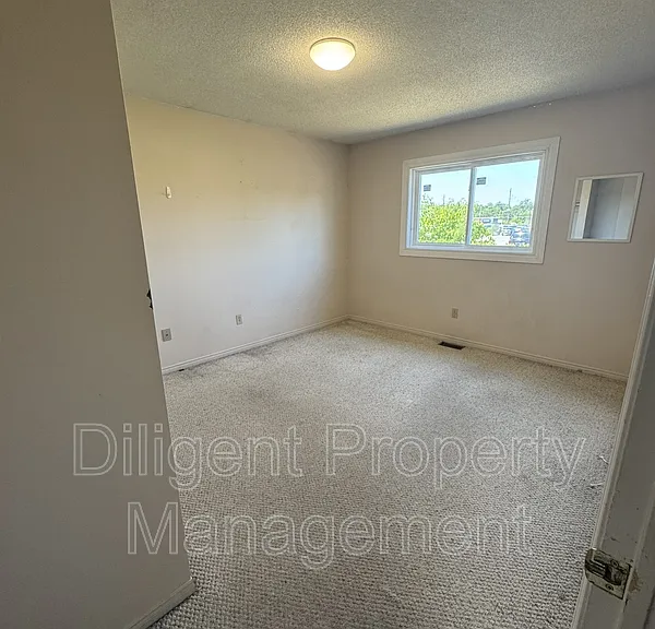 1241 Huntington Cir #PROPERTY — Photo 14