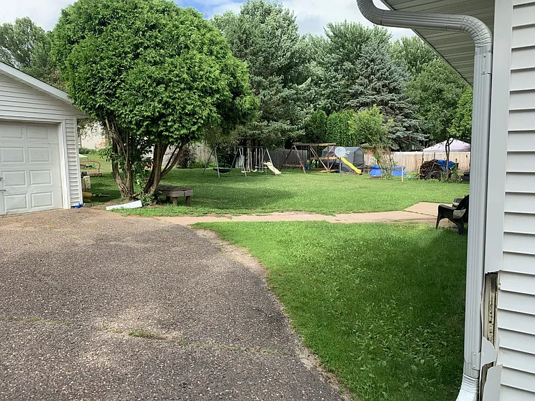 1226 Grissom Dr — Photo 16