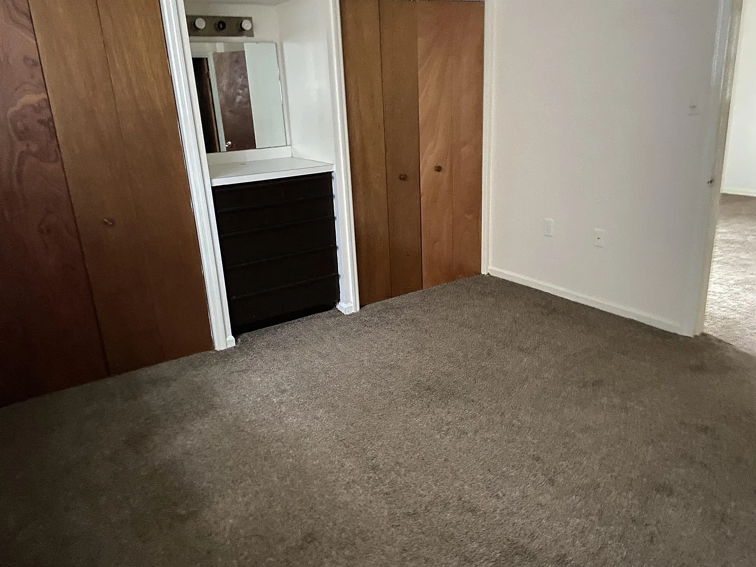 2307 Bemiss Rd - B — Photo 3