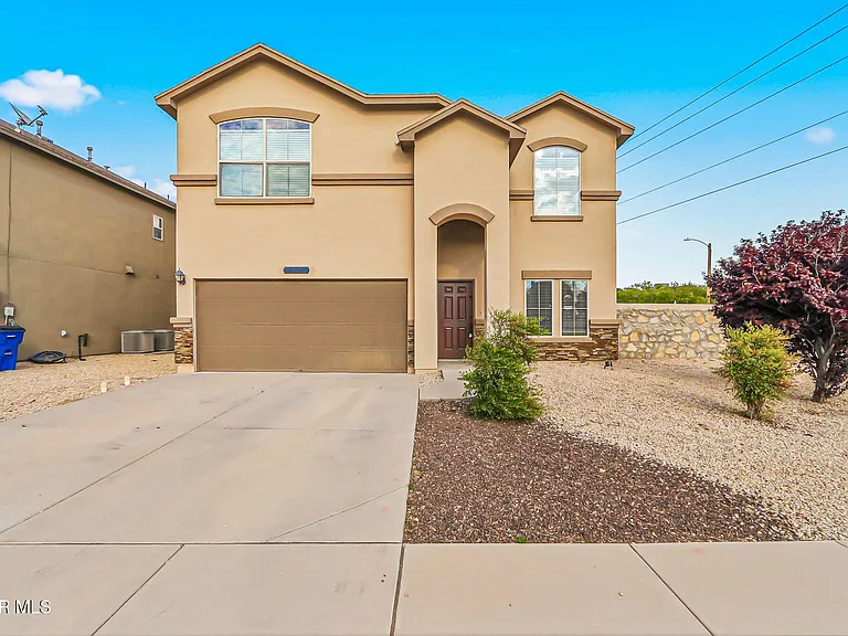 3144 Hidden Creek Dr — Photo 1