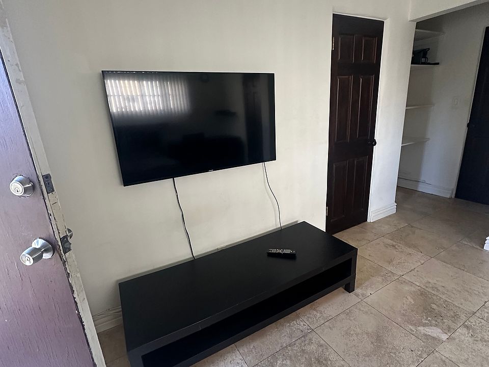 1st image of 5255 Denny Ave #2