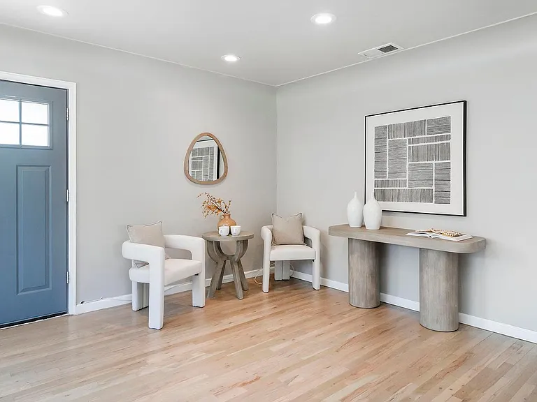 Sloan's Lake: 2-Bedroom 1 Bath With High-End Finishes — Photo 8