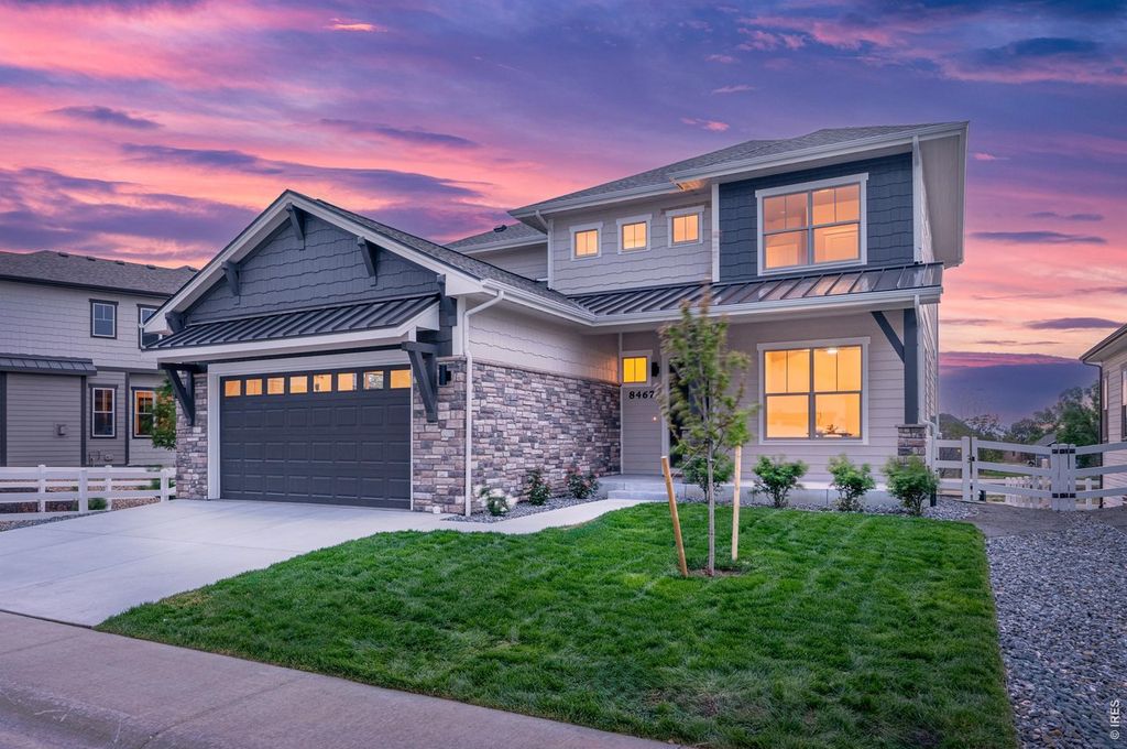 8467 Annapolis Dr
