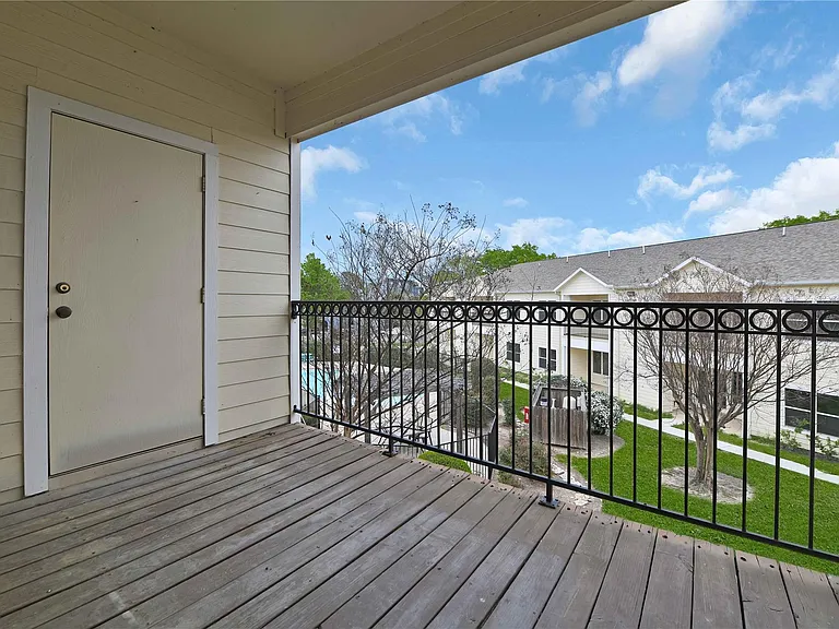 12565 Melville Dr #123 — Photo 8
