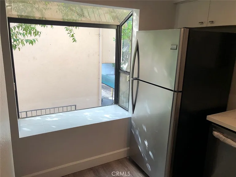 3333 Primera Ave #B — Photo 10