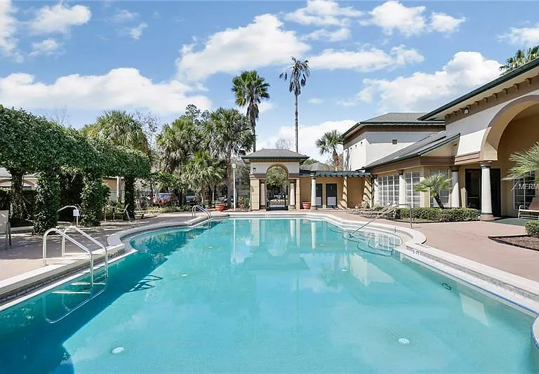17112 Carrington Park Dr — Photo 2