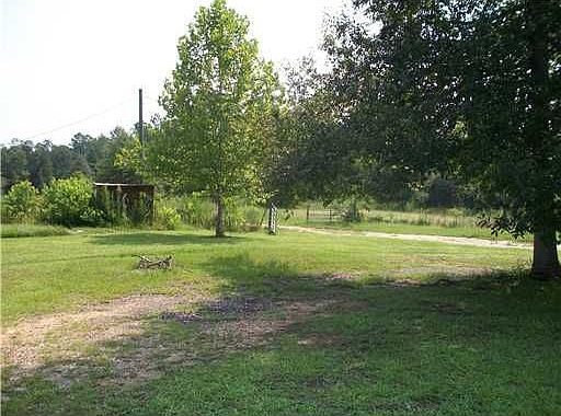 3rd image of 17628 Woodridge Dr