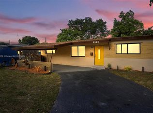 3220 SW 64th Ter, Miramar, FL 33023