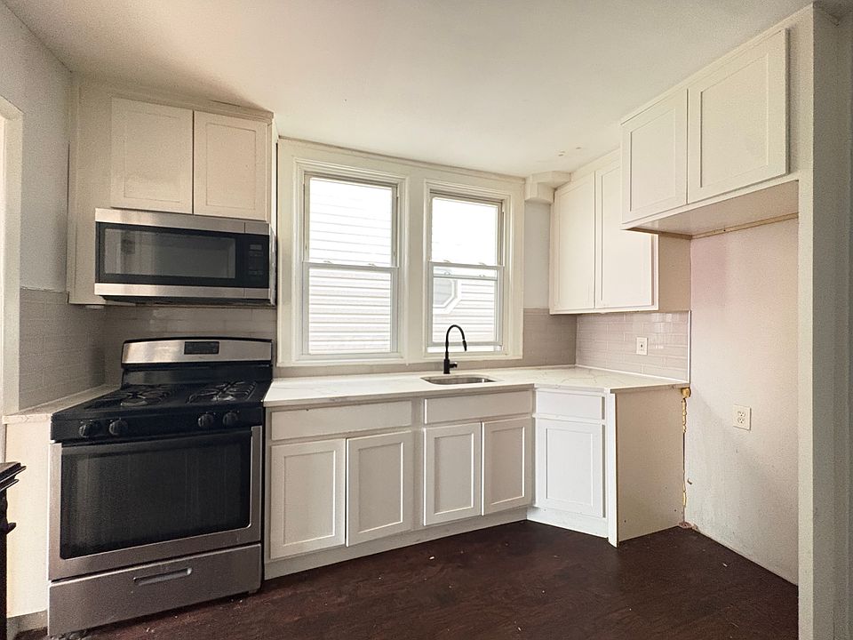 1st image of 150 McAdoo Ave #2